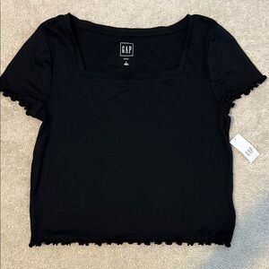 NWT Gap L black tee